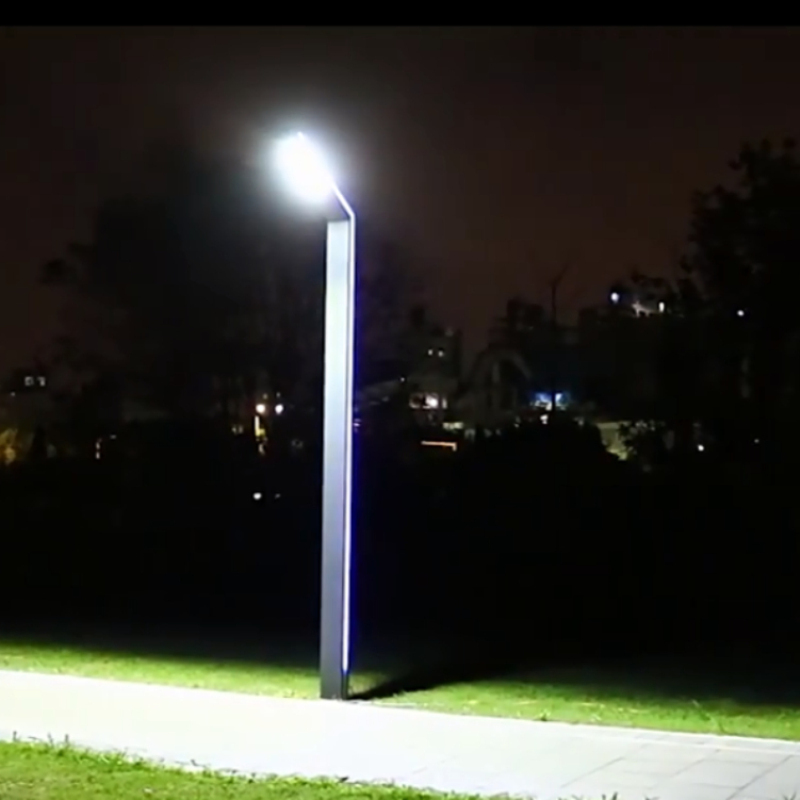 Garden Pillar Light Solar Powe - Power Tools Zones reseña y precio